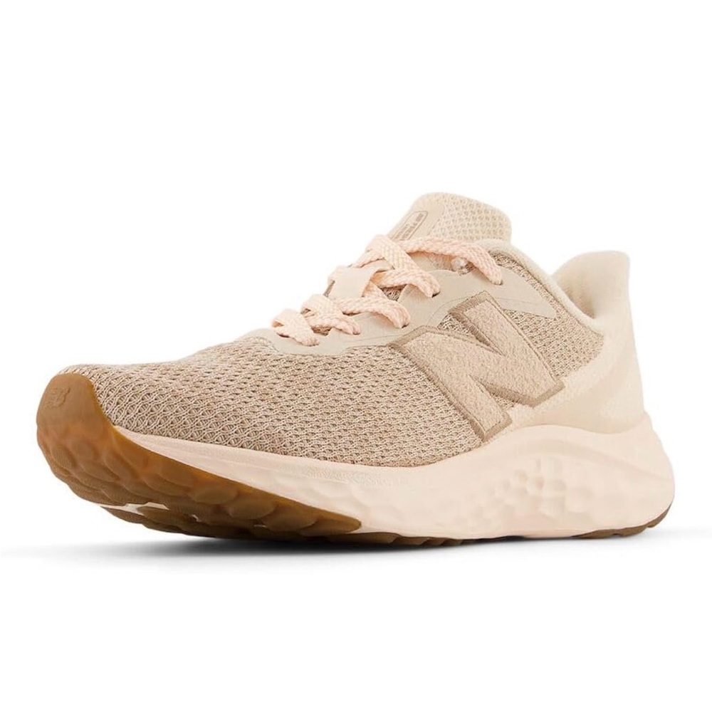 New Balance Women's Fresh Foam Arishi V4 Running Shoe 7.5 Wide
